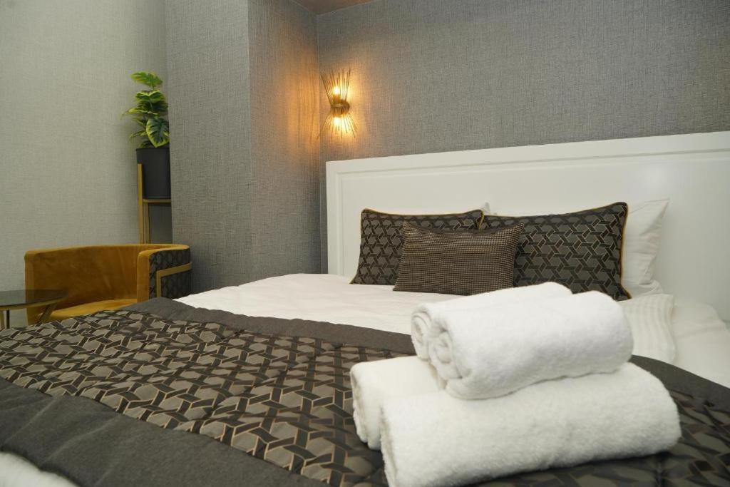 Park Milano Hotel 伊兹密尔 外观 照片